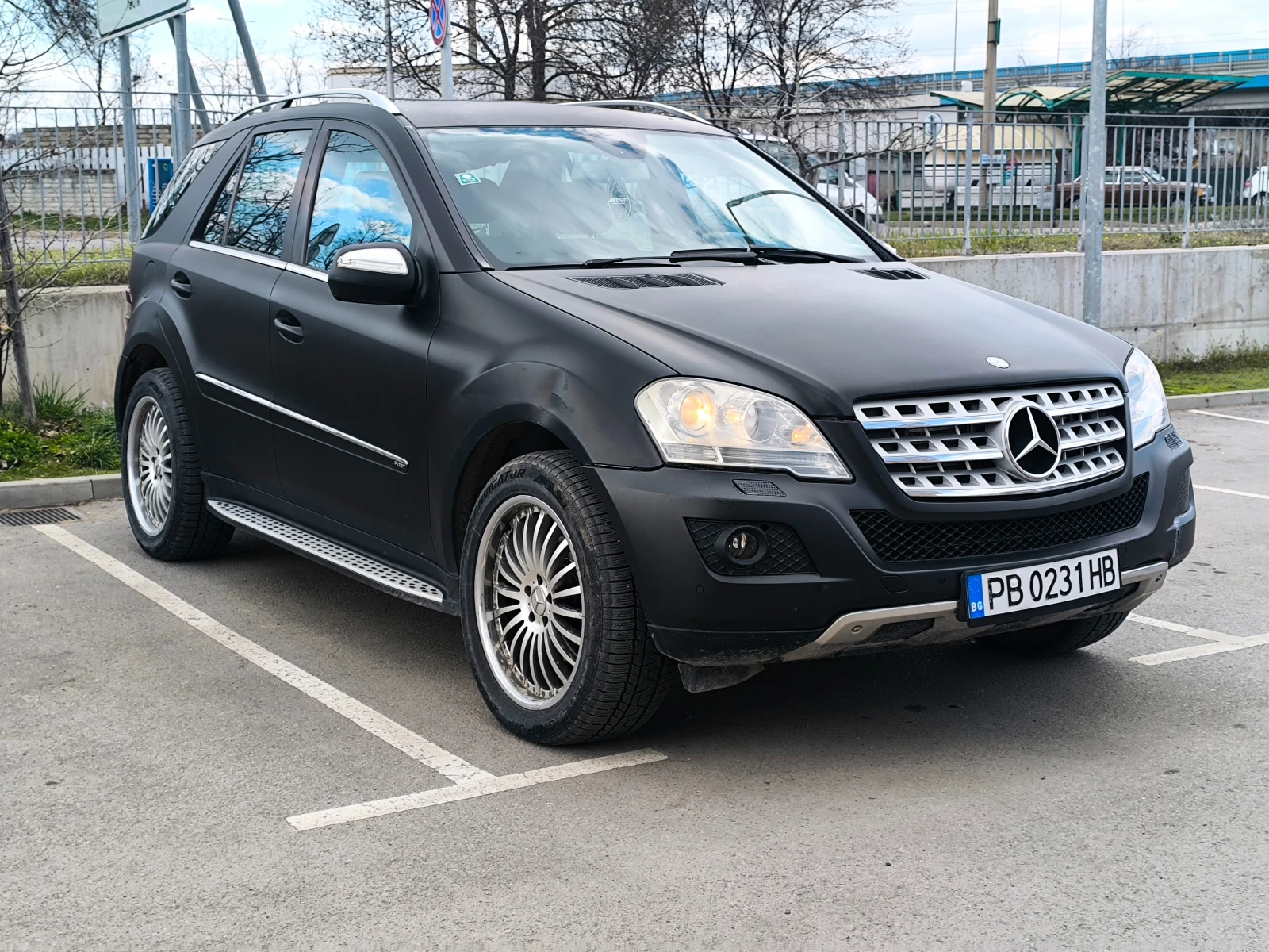Mercedes-Benz ML 350, снимка 3 - Автомобили и джипове - 53999323