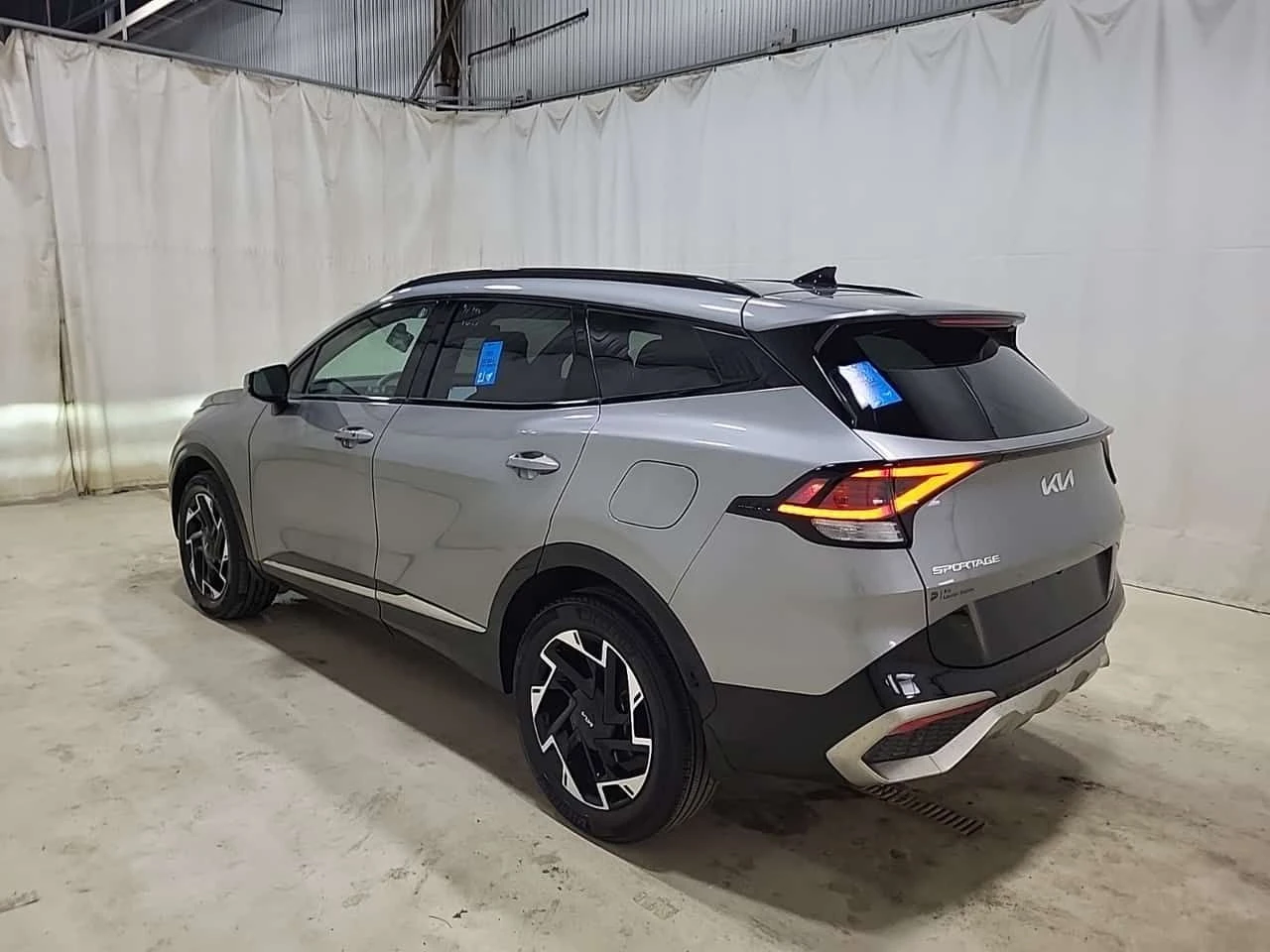 Kia Sportage  | EX PREMIUM | DISTRONIC | PANO | RED INT , снимка 4 - Автомобили и джипове - 54592689