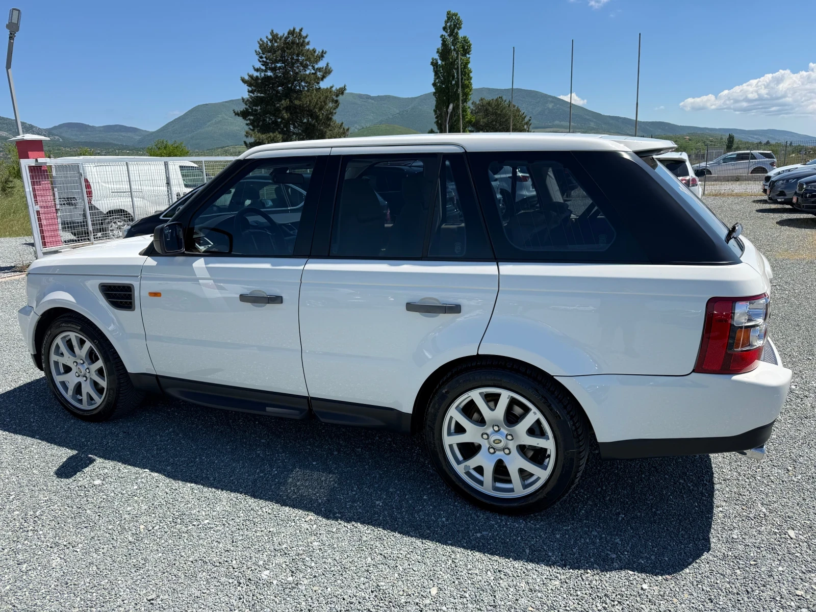 Land Rover Range Rover Sport (KATO НОВА)^(4x4), снимка 9 - Автомобили и джипове - 54595990