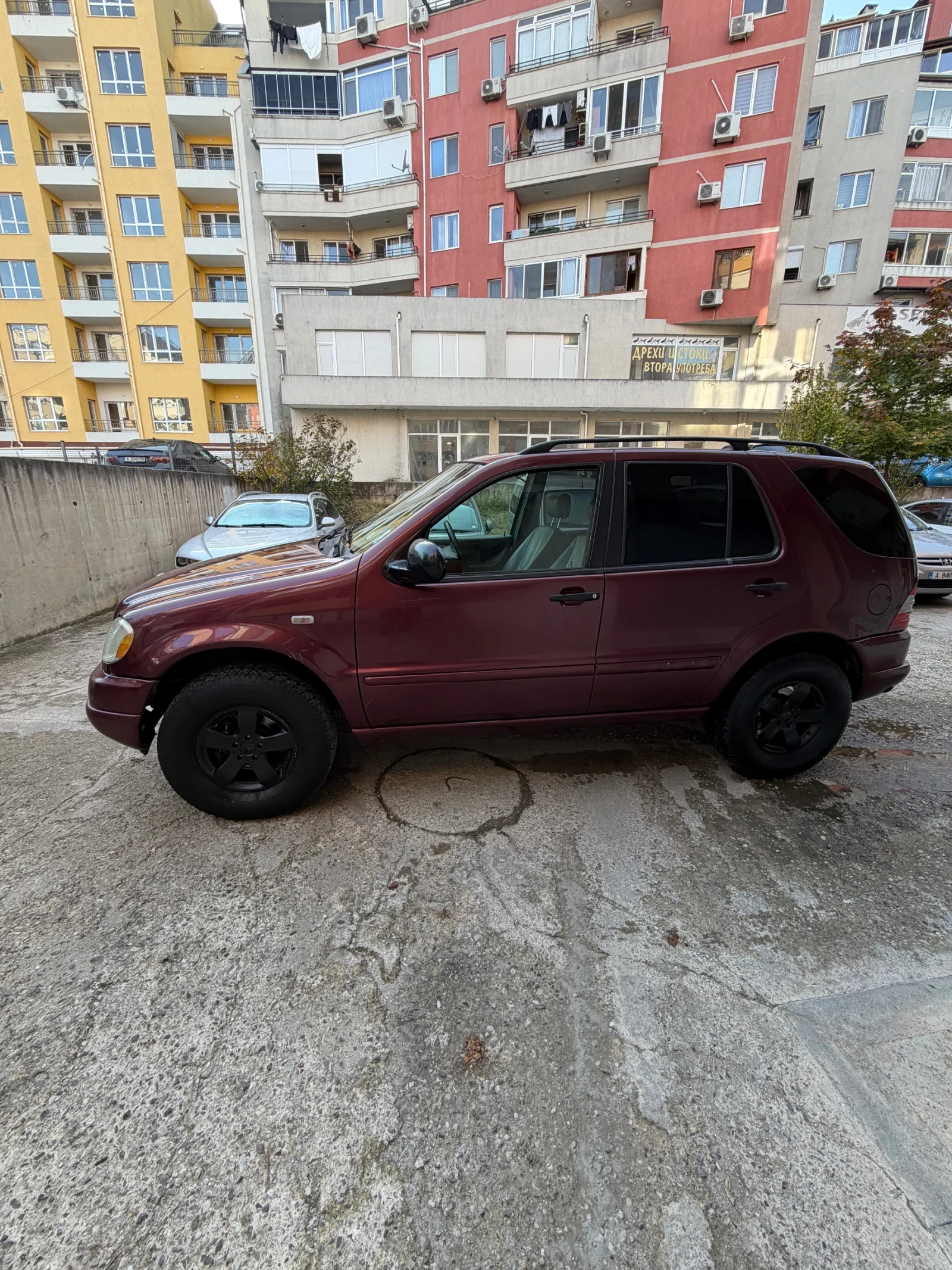 Mercedes-Benz ML 320 3.2, снимка 3 - Автомобили и джипове - 56636326