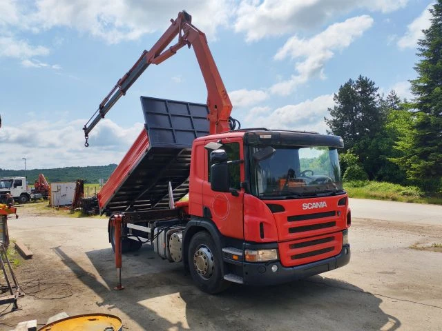 Scania P 230 Самосвал с кран, снимка 3 - Камиони - 54779407