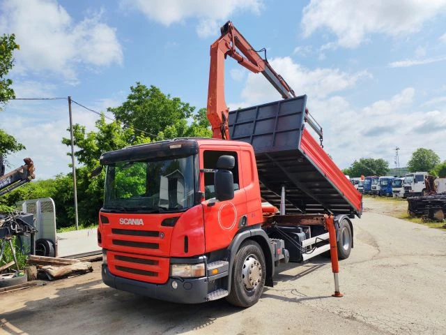Scania P 230 Самосвал с кран, снимка 2 - Камиони - 54779407