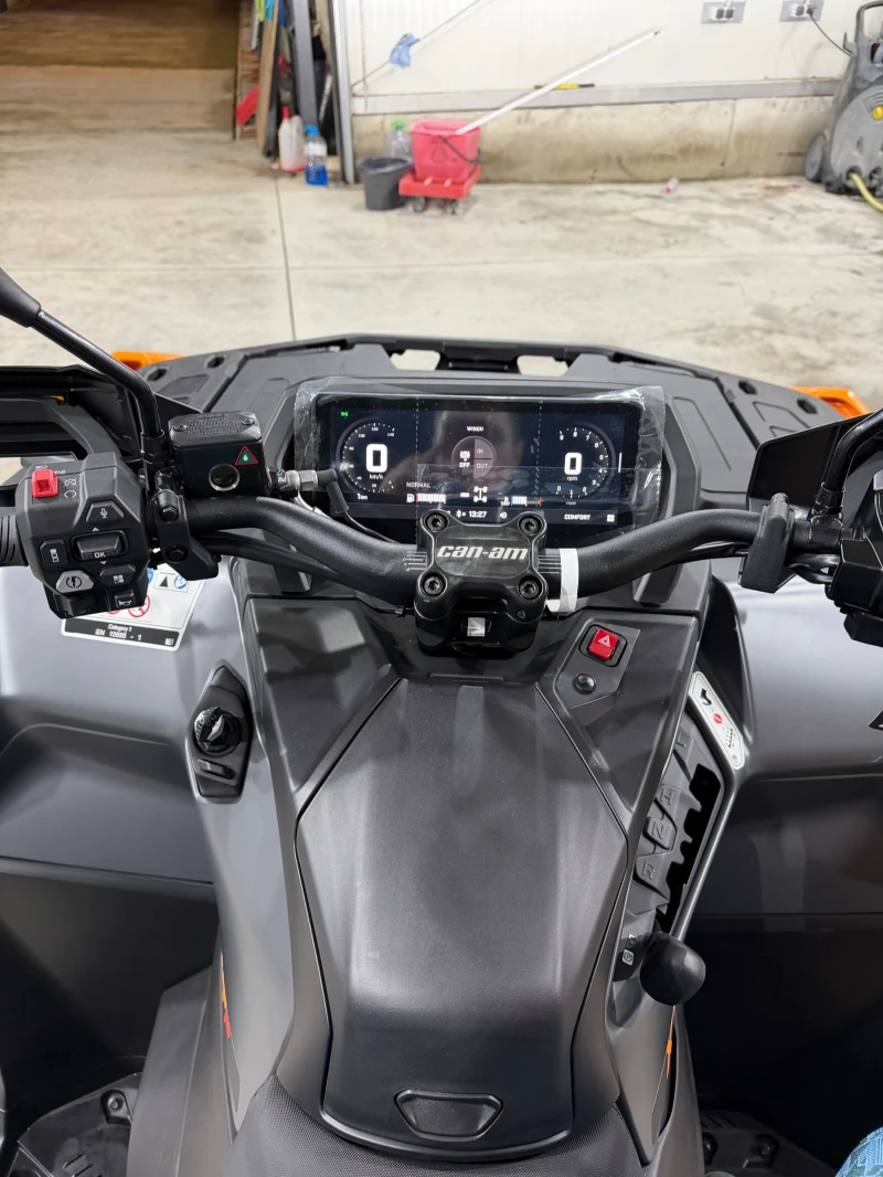 Can-Am Outlander Активни амортисьори SAS, ABS, Apple CarPlay, снимка 9 - Мотоциклети и мототехника - 52714275
