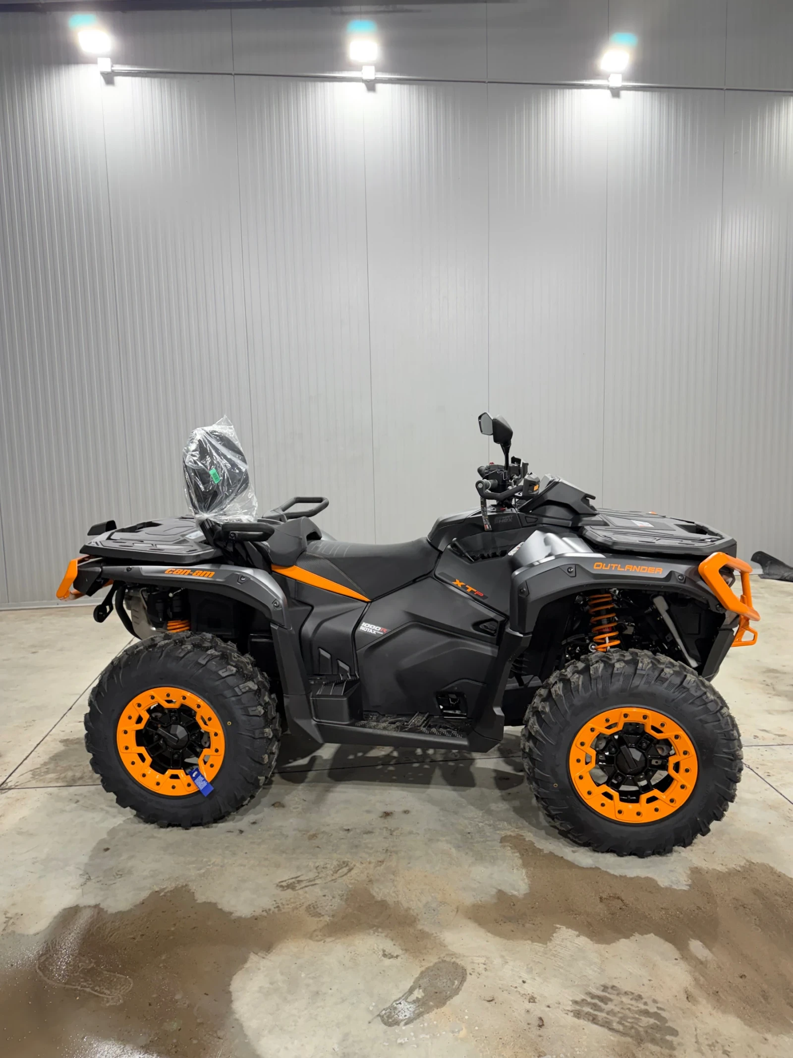 Can-Am Outlander Активни амортисьори SAS, ABS, Apple CarPlay - изображение 3