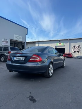     Mercedes-Benz CLK 2.4i  .