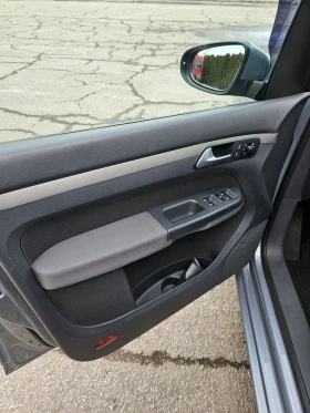 VW Touran 2.0 TDI-DSG-Freestyle 146500km.- уникат - 6500 € / 12712.90 лв. - 12109878 11