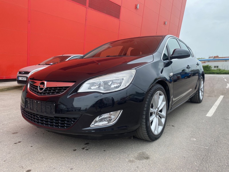 Opel Astra 1.7 CDTI COSMO НАВИГАЦИЯ КОЖА 125 к.с. , снимка 1 - Автомобили и джипове - 45829561