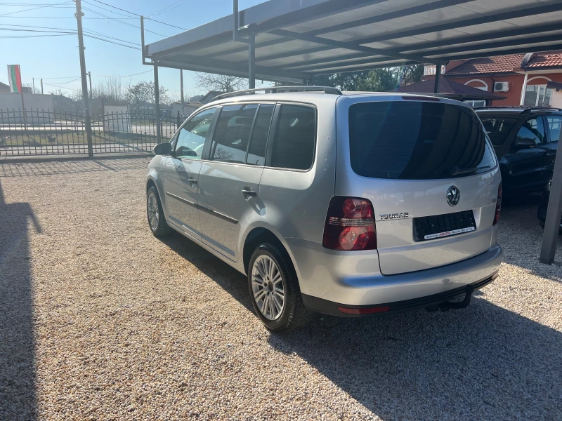 VW Touran Германия перфект, снимка 6 - Автомобили и джипове - 48617623