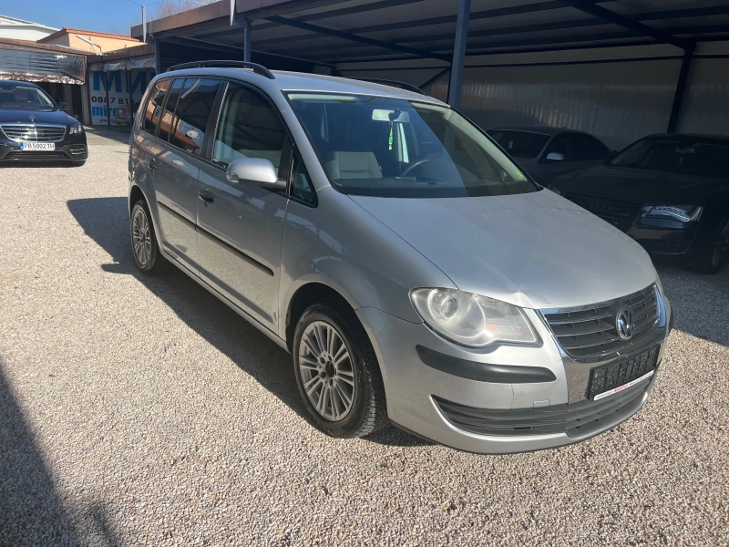 VW Touran Германия перфект, снимка 3 - Автомобили и джипове - 48617623