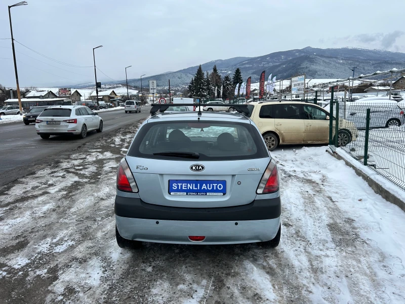 Kia Rio 1.5CRDI EURO4, снимка 5 - Автомобили и джипове - 48675452