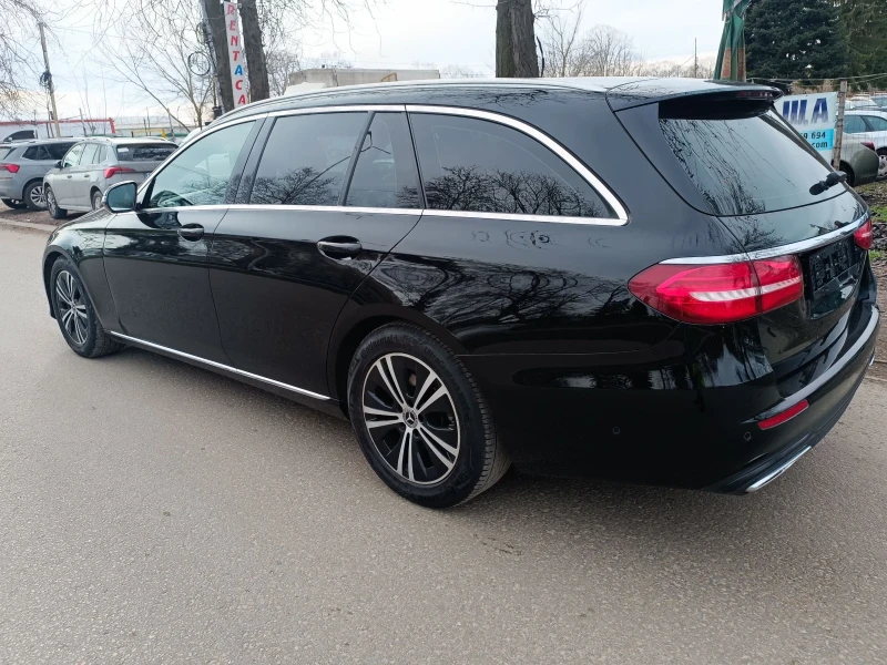 Mercedes-Benz E 220 АВТОМАТИК ЕВРО 6, снимка 4 - Автомобили и джипове - 48902406