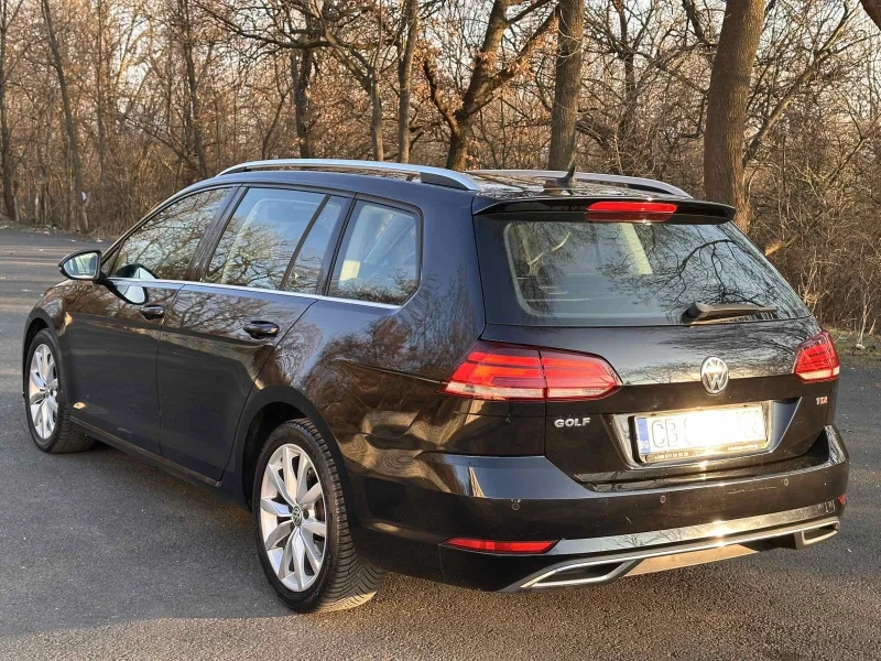 VW Golf 1.6 TDI, Highline, Digital, снимка 6 - Автомобили и джипове - 49020137