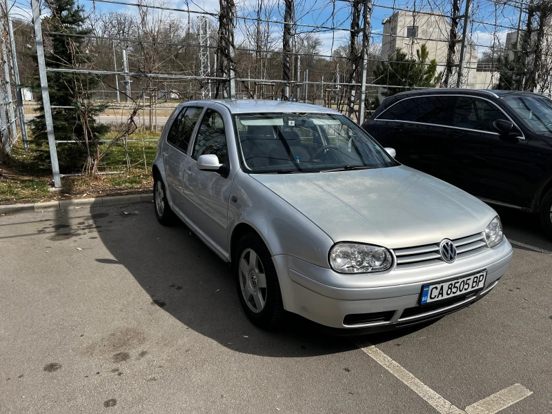 VW Golf 1.6SR + климатроник, снимка 11 - Автомобили и джипове - 49513570