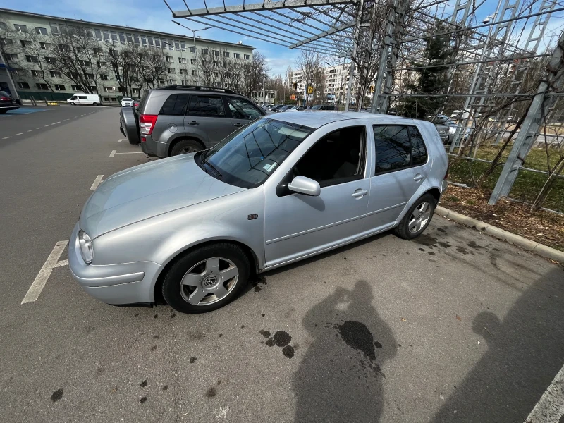 VW Golf 1.6SR + климатроник, снимка 5 - Автомобили и джипове - 49513570