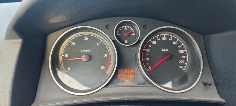 Opel Astra 1.9 150hp, снимка 4 - Автомобили и джипове - 52034199