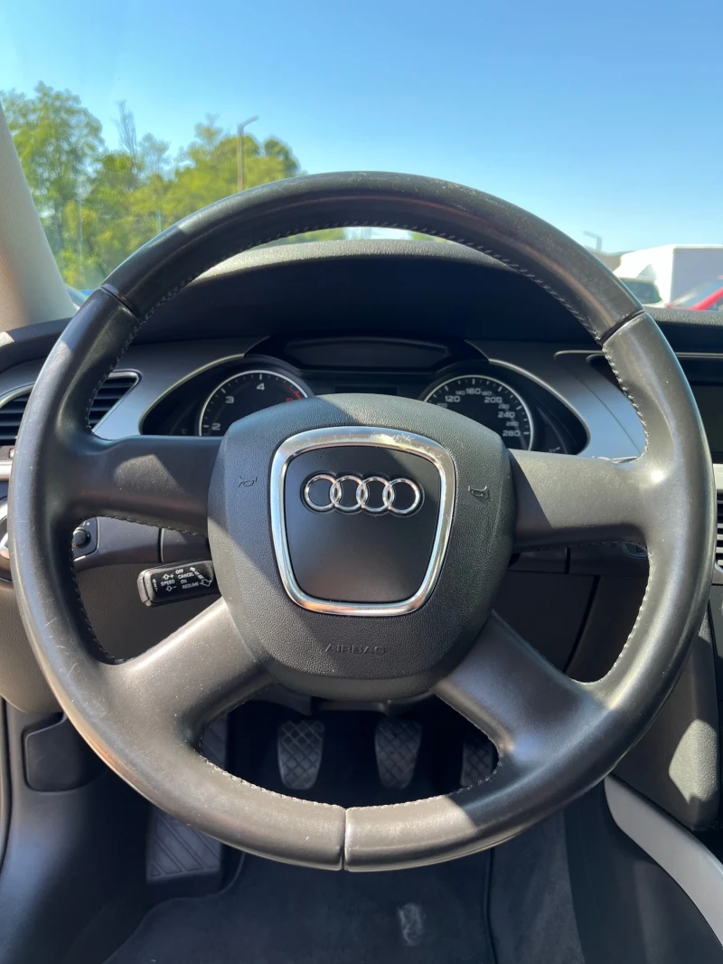 Audi A4 B8 2.0TDI, снимка 16 - Автомобили и джипове - 52336474