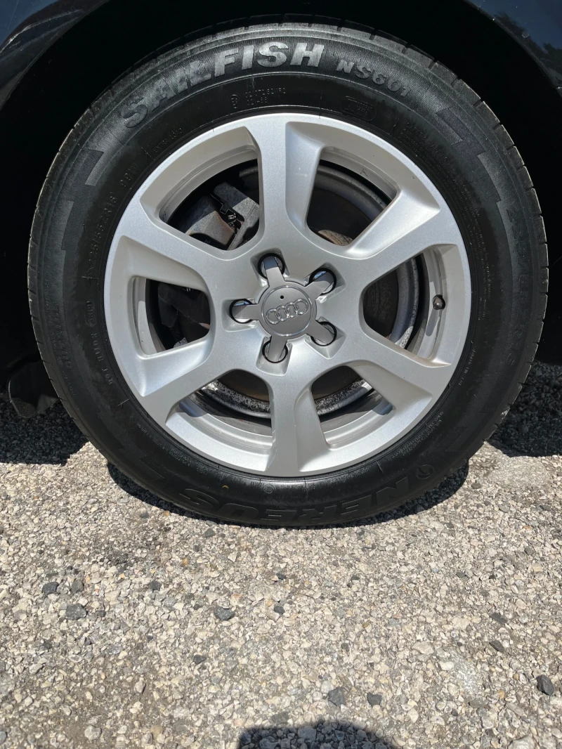 Audi A4 B8 2.0TDI, снимка 7 - Автомобили и джипове - 52336474