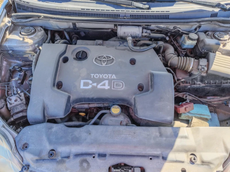 Toyota Corolla 2.0 D4D, снимка 6 - Автомобили и джипове - 51768573