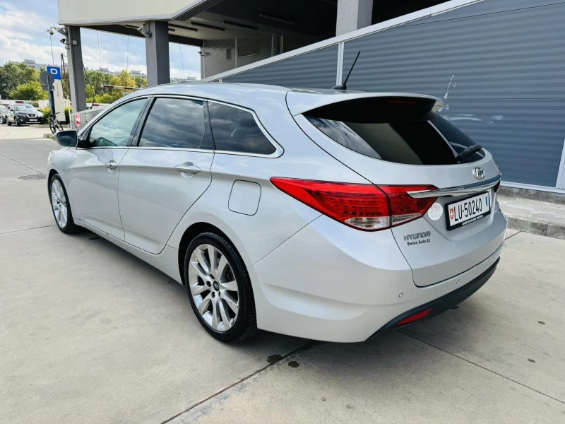 Hyundai I40 2.0i Premium CH, снимка 6 - Автомобили и джипове - 51893981