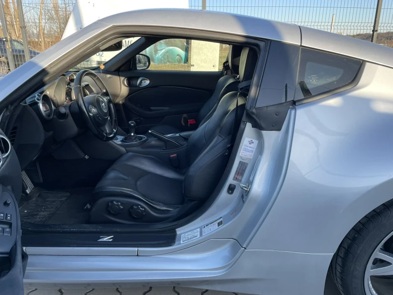 Nissan 370Z 3.7* LPG* KeylessGo* BOSE* Camera* , снимка 7 - Автомобили и джипове - 53166092