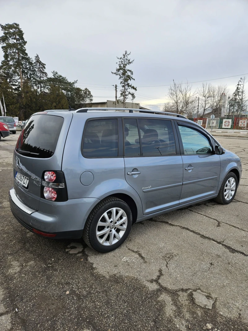 VW Touran 2.0 TDI-DSG-Freestyle 146500km.- уникат, снимка 4 - Автомобили и джипове - 53355081