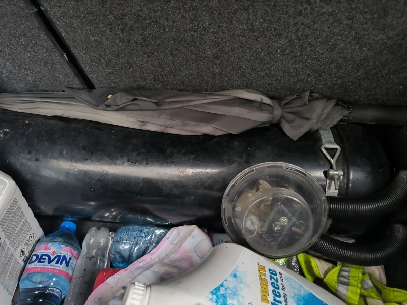 VW Golf Авт! АГУ!, снимка 8 - Автомобили и джипове - 53514099