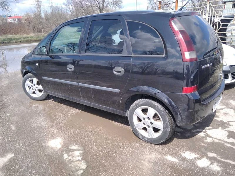 Opel Meriva 1.7CDTI, снимка 3 - Автомобили и джипове - 32536138