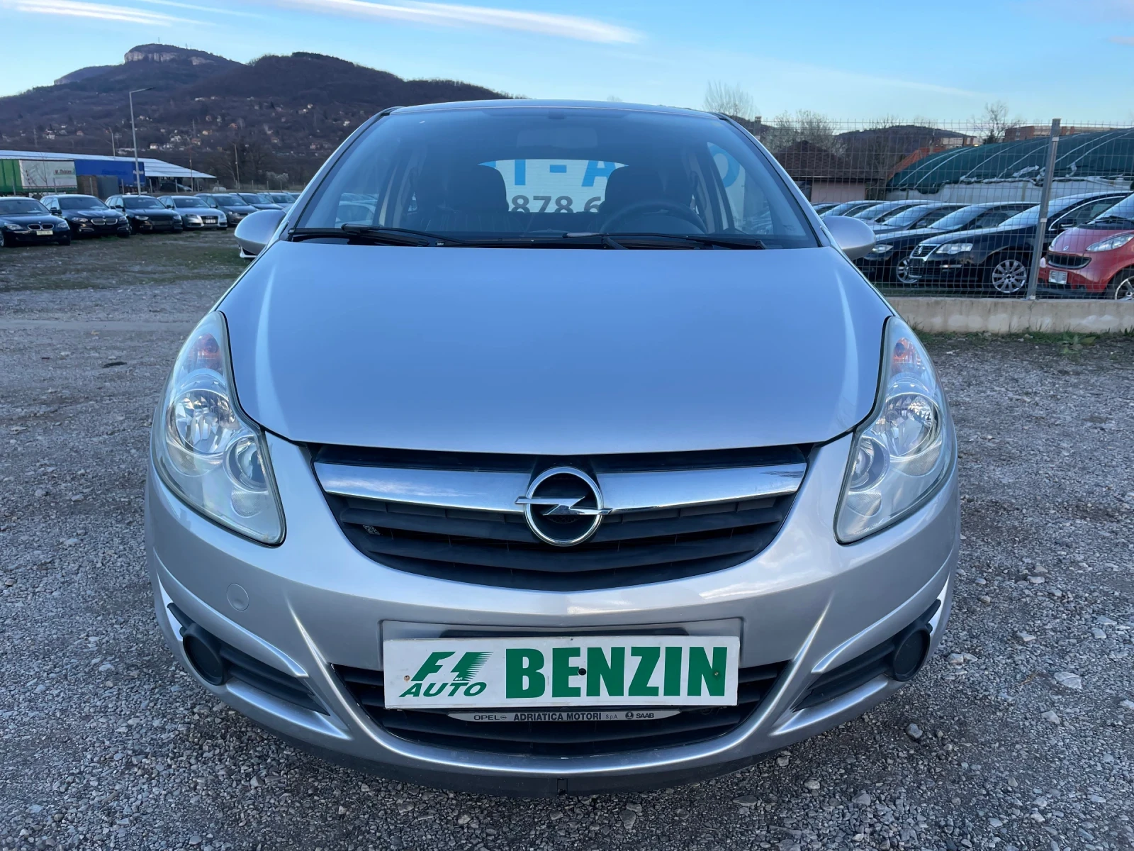 Opel Corsa 1.0-GAS-ITALIA - изображение 2