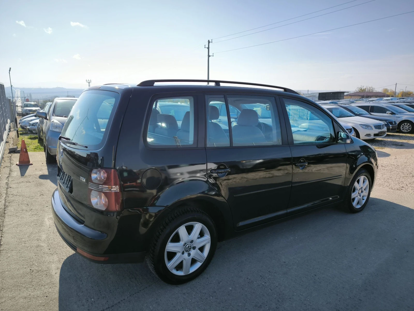 VW Touran 1.9TDI 105kc - изображение 4