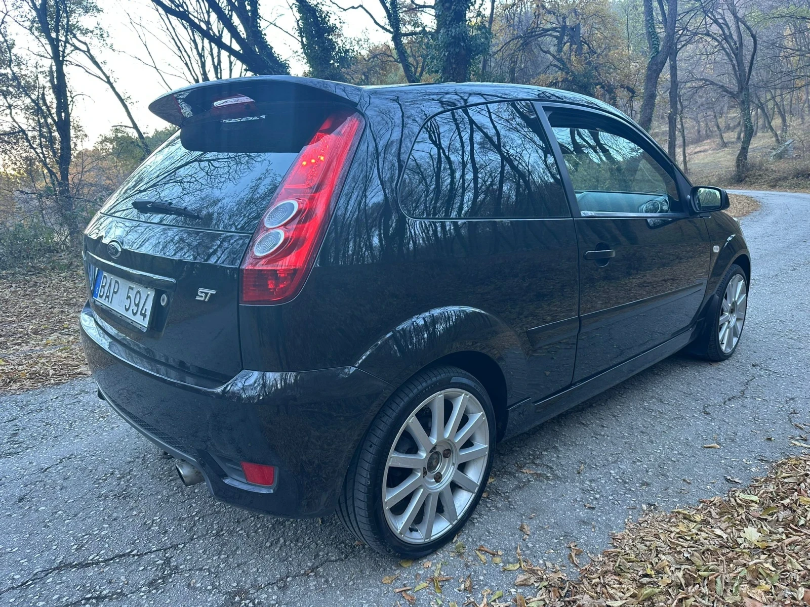 Ford Fiesta ST 2.0 Duratec - изображение 6