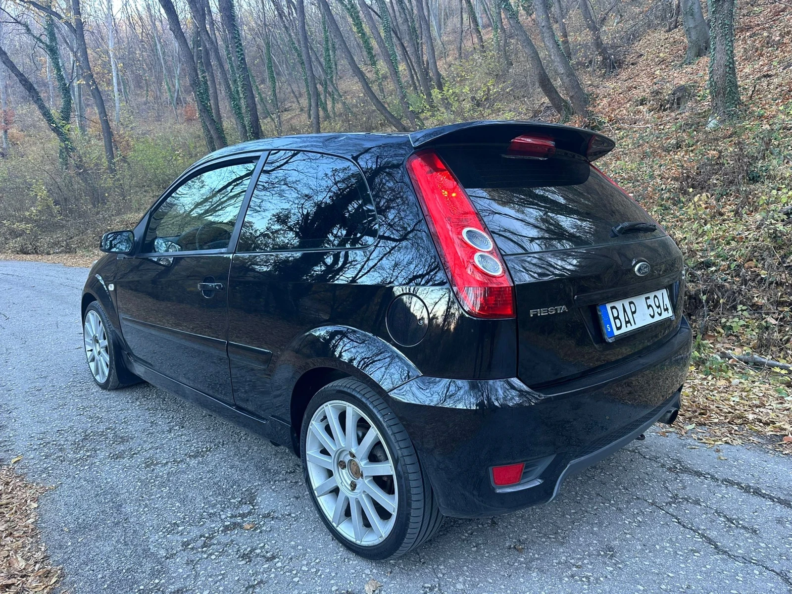 Ford Fiesta ST 2.0 Duratec - изображение 7