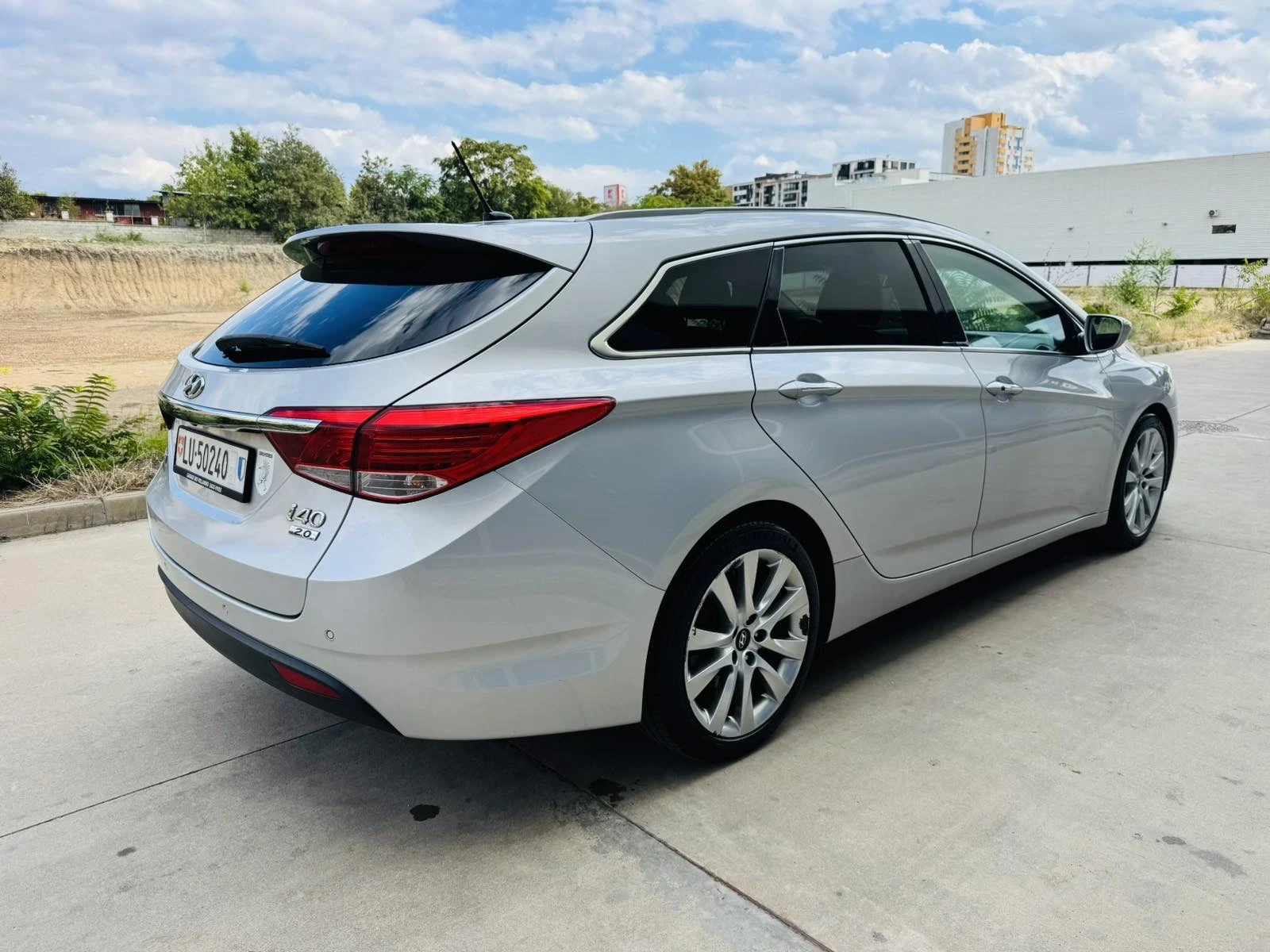 Hyundai I40 2.0i Premium CH - изображение 5