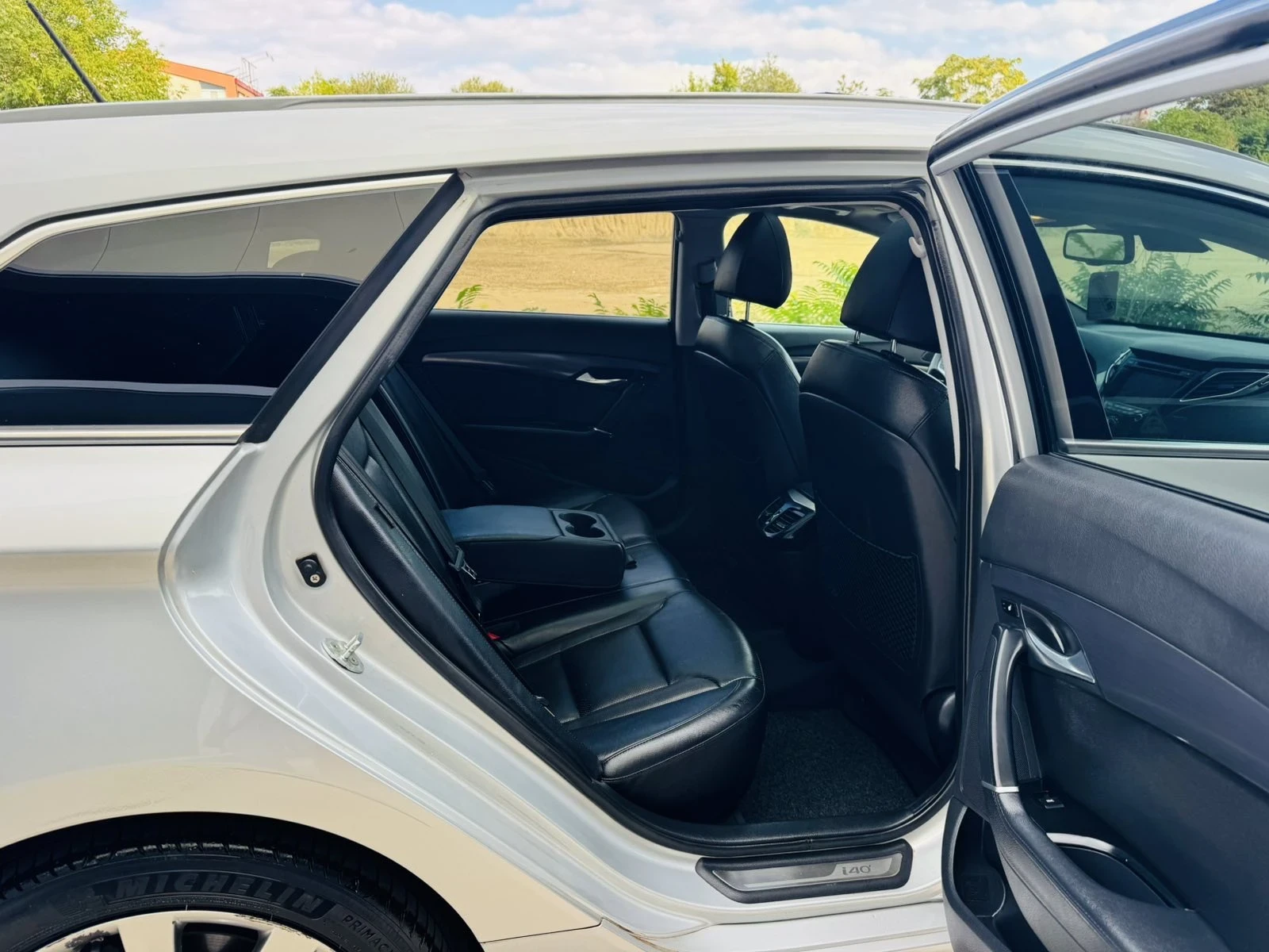 Hyundai I40 2.0i Premium CH | Mobile.bg — изображение 14