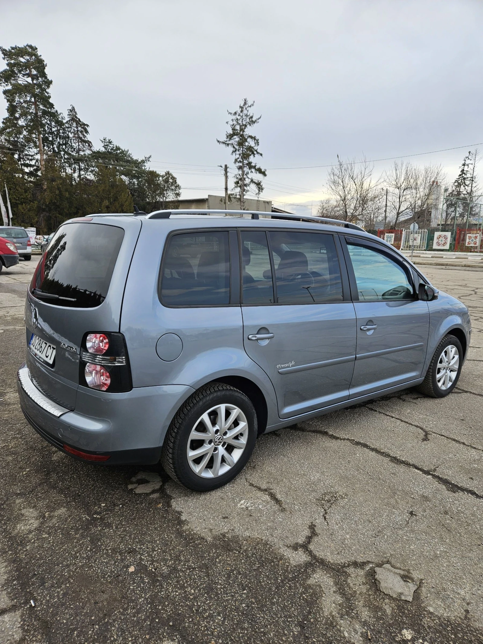 VW Touran 2.0 TDI-DSG-Freestyle 146500km.- уникат - изображение 4