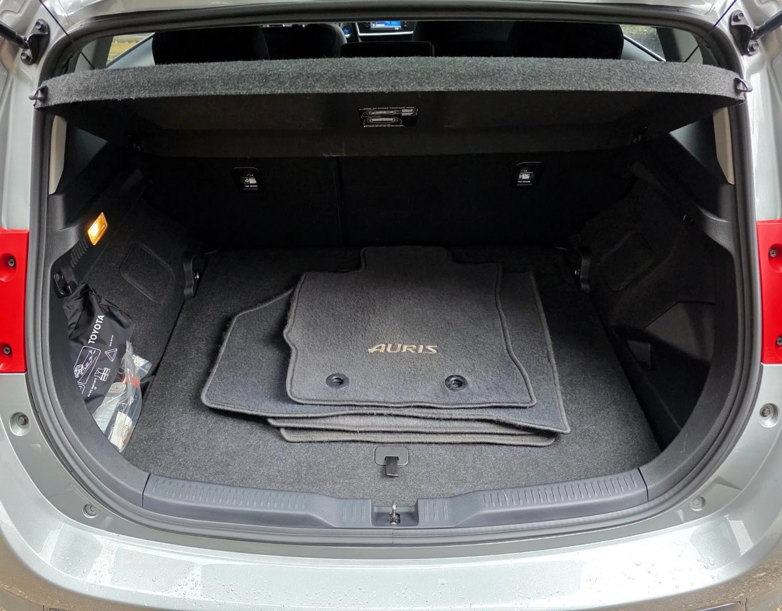 Toyota Auris 1.8Hybrid/136/e-CVT/Active+  | Mobile.bg � ����������� 14