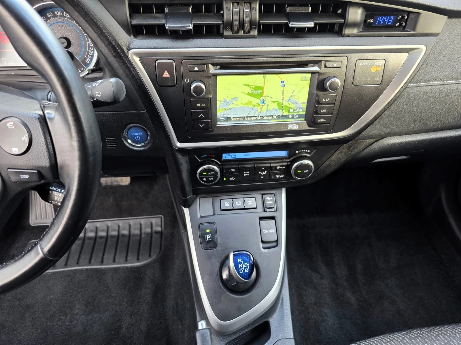 Toyota Auris 1.8Hybrid/136/e-CVT/Active+  - изображение 9