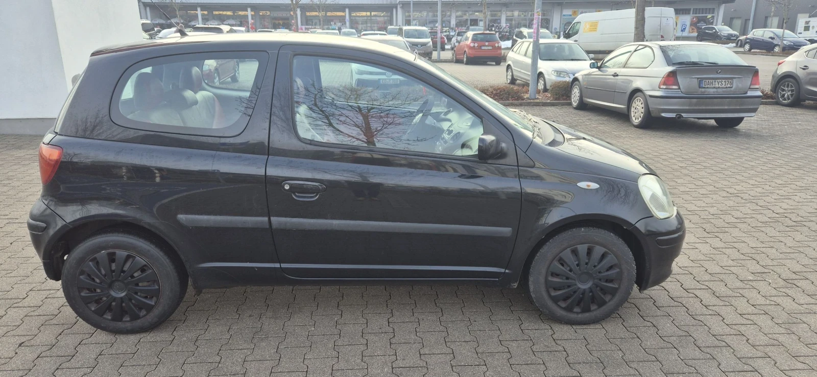 Toyota Yaris 1.3 vvti - изображение 2