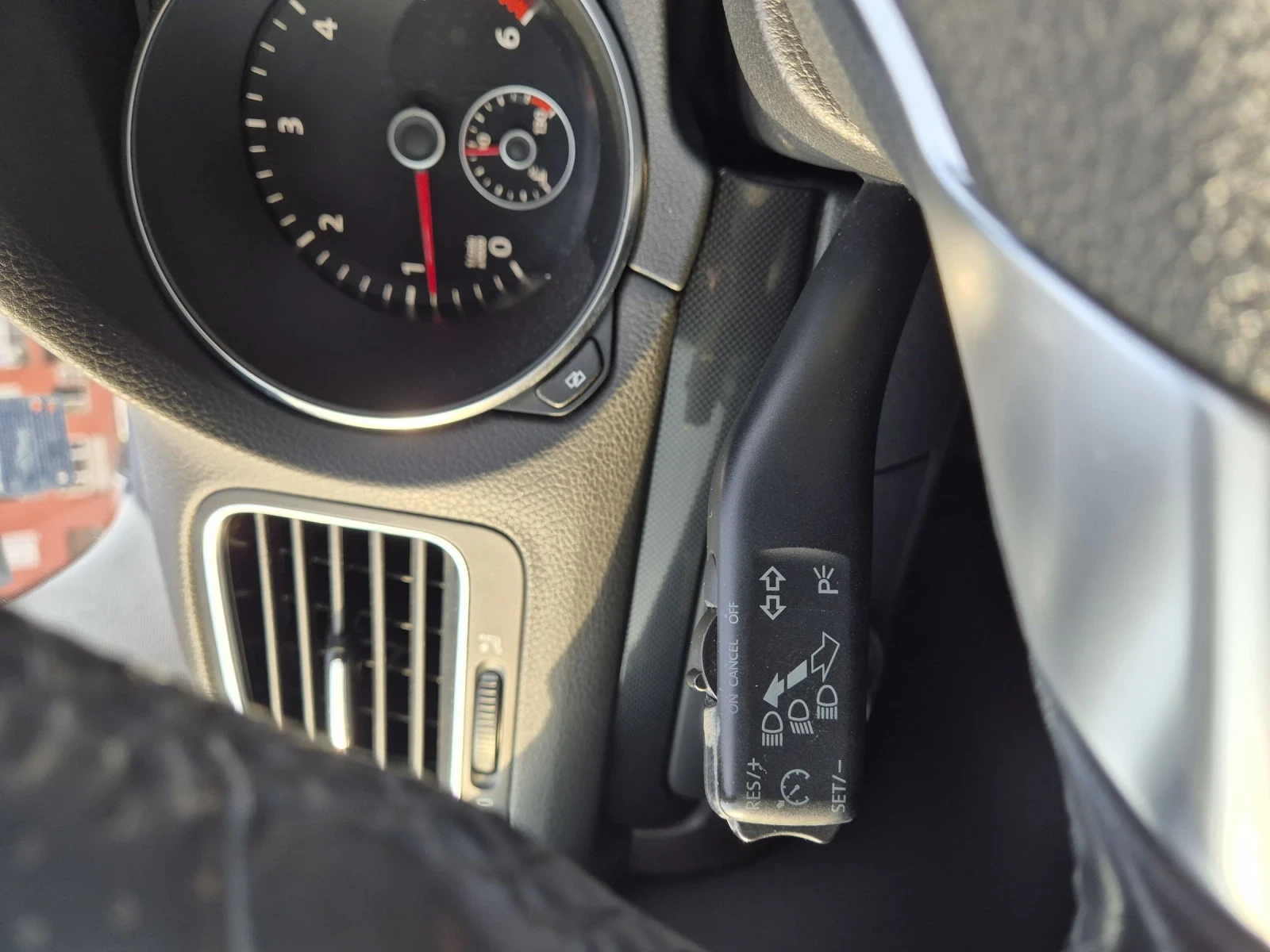 VW Golf, снимка 7 - Автомобили и джипове - 53877709