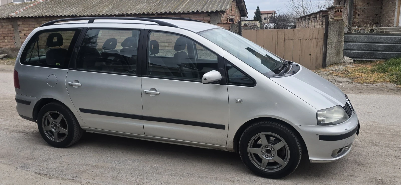 Seat Alhambra, снимка 2 - Автомобили и джипове - 53939613