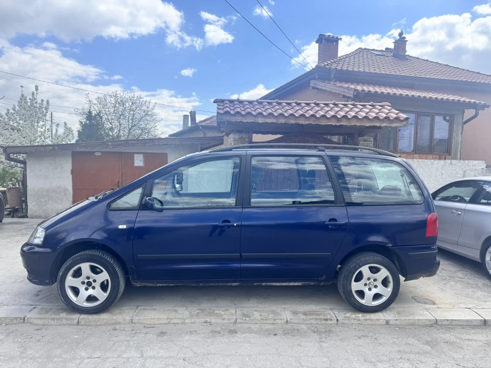 Seat Alhambra, снимка 2 - Автомобили и джипове - 54155645