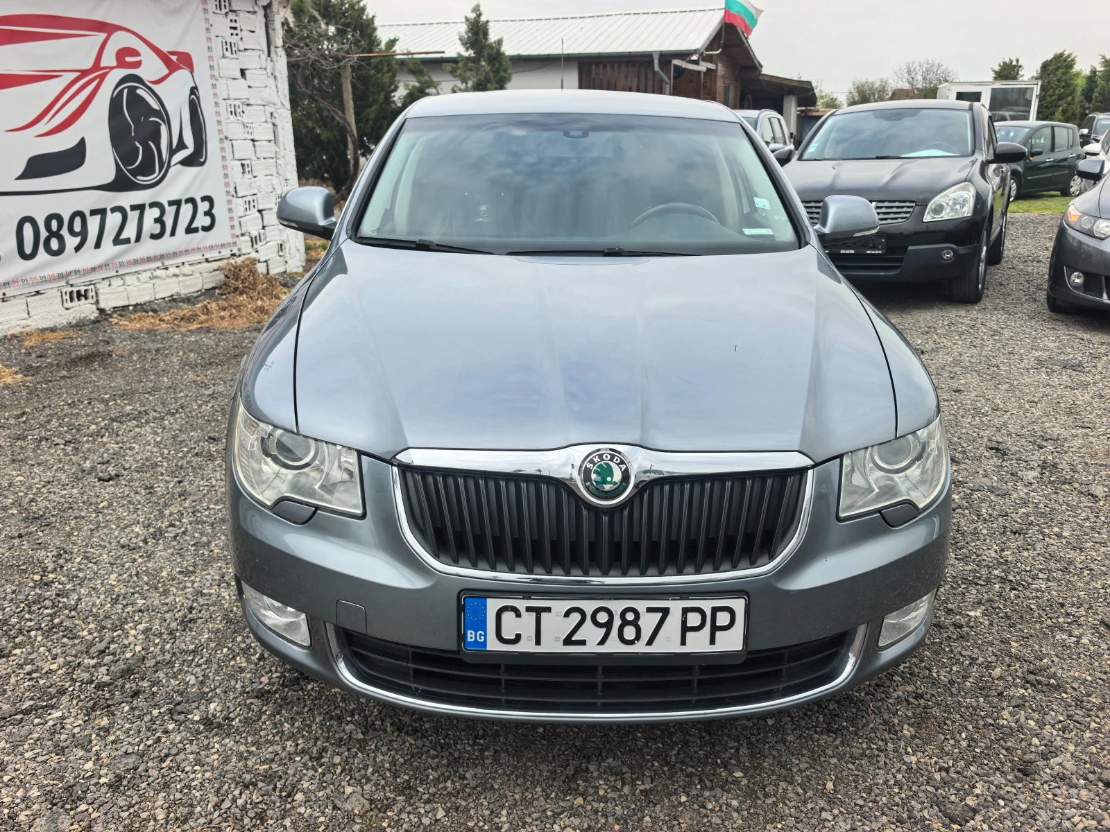 Skoda Superb 2.0TDI, снимка 8 - Автомобили и джипове - 54220115