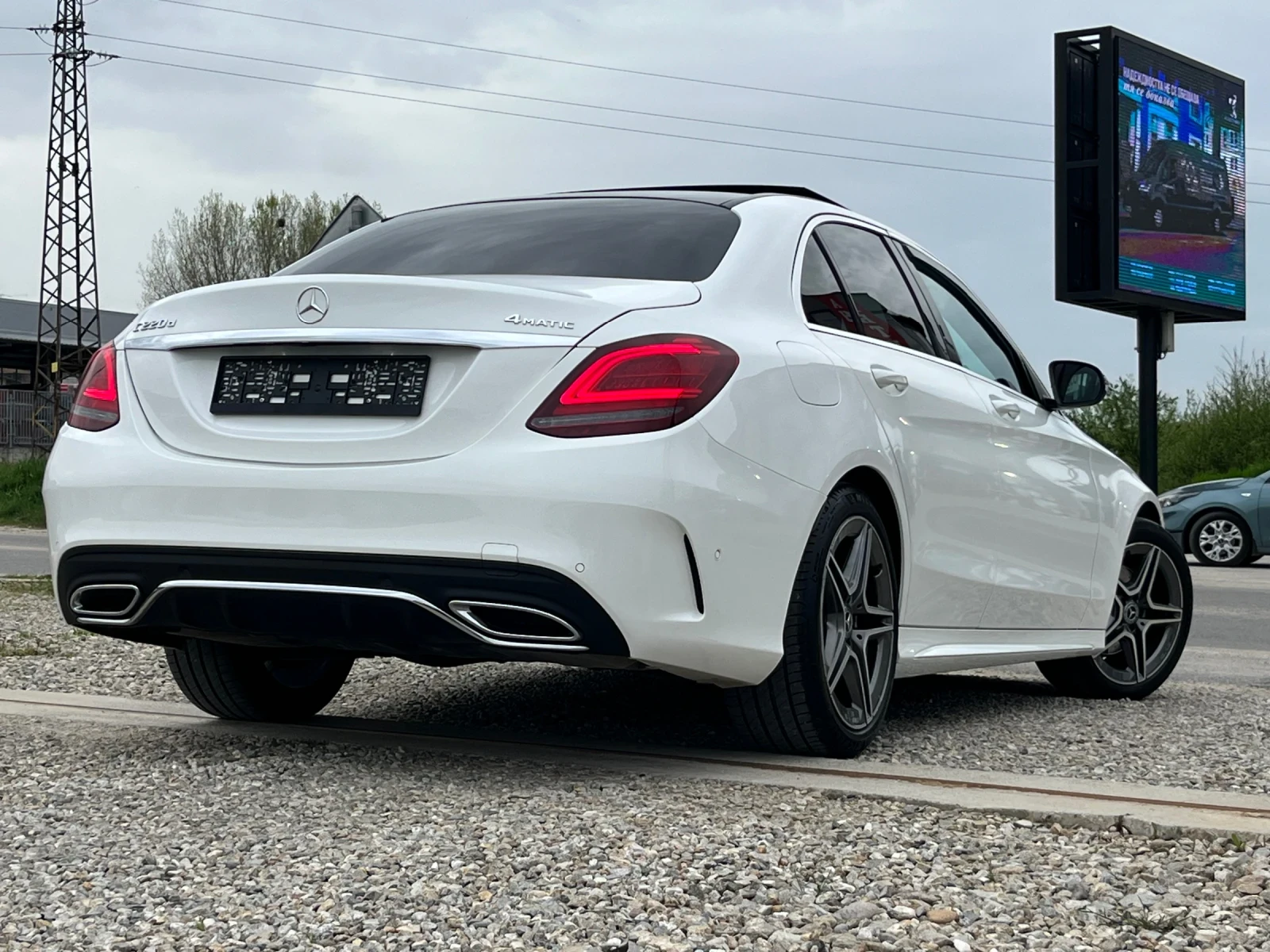 Mercedes-Benz C 220 4-Matic.Face.Топ състояние.Собствен лизинг!!!, снимка 4 - Автомобили и джипове - 54220311