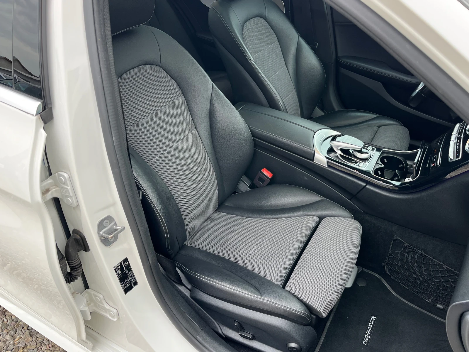 Mercedes-Benz C 220 4-Matic.Face.Топ състояние.Собствен лизинг!!!, снимка 11 - Автомобили и джипове - 54220311