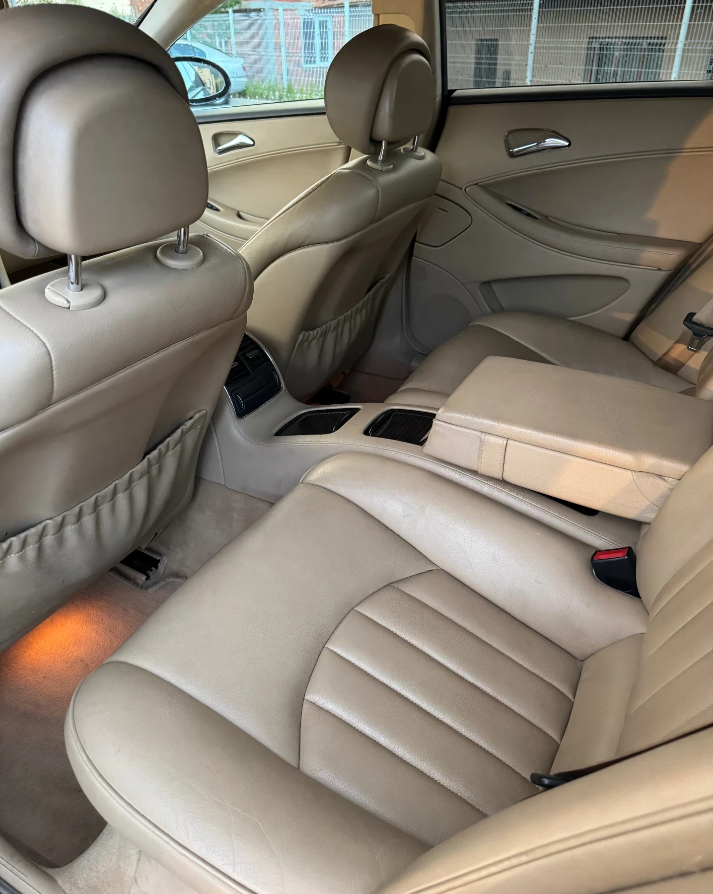 Mercedes-Benz CLS 320, снимка 9 - Автомобили и джипове - 54554486