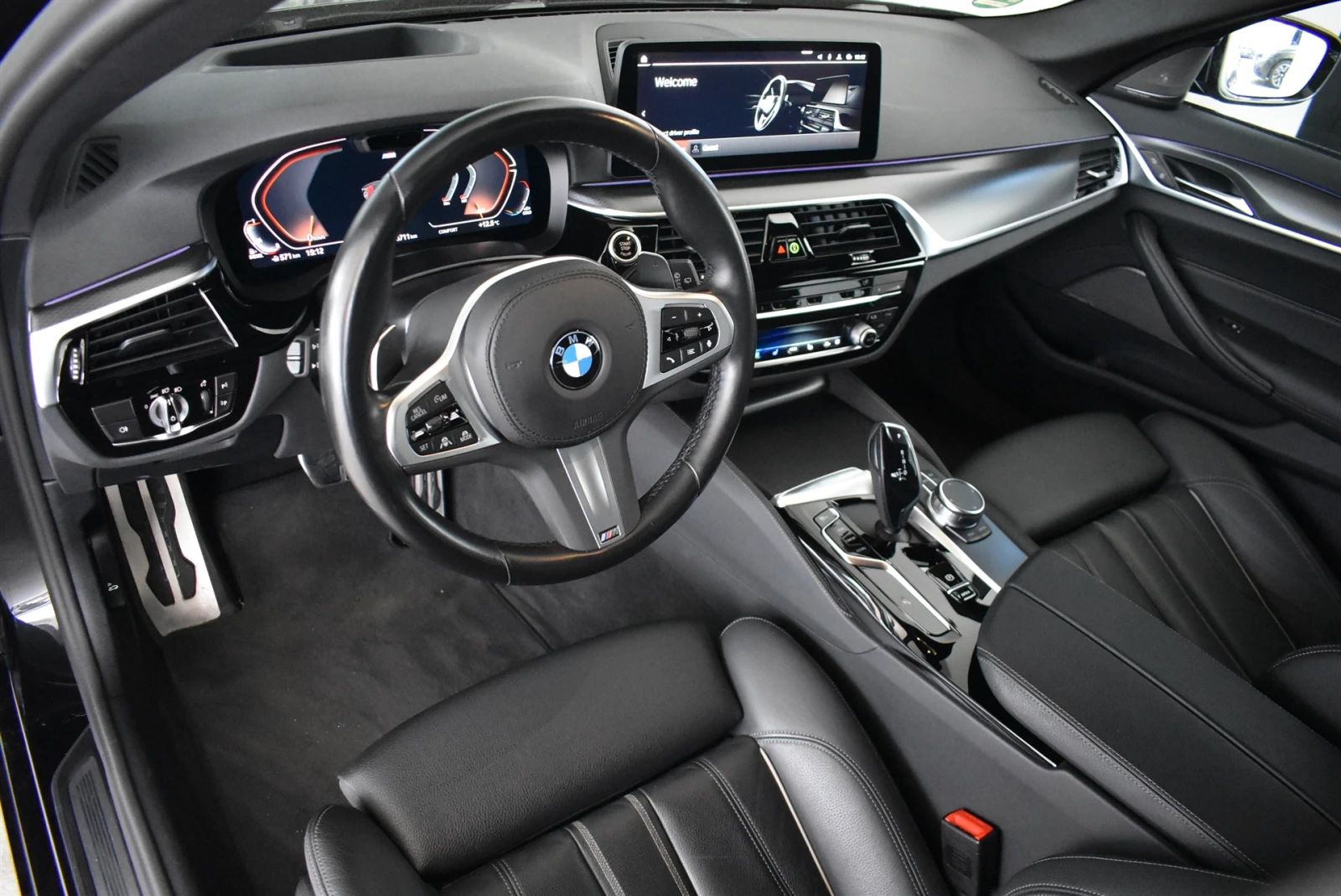 BMW 530 xDrive, снимка 7 - Автомобили и джипове - 54564662
