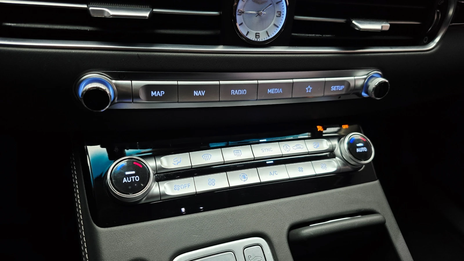 Genesis G90 3.8 AWD* Premium Luxury, снимка 16 - Автомобили и джипове - 55086593