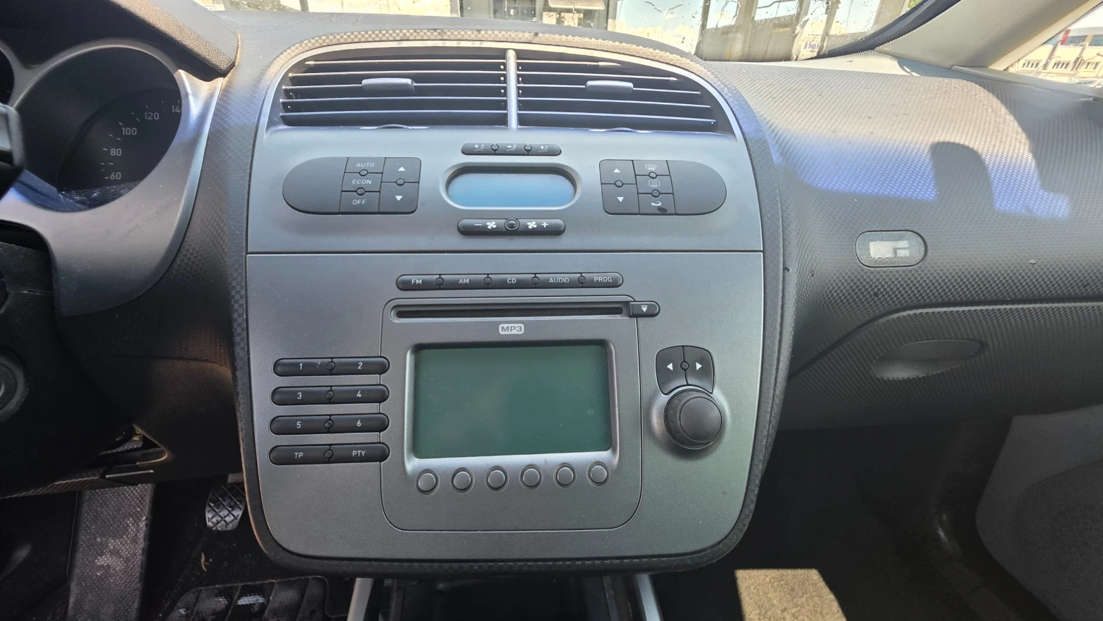Seat Toledo Style, снимка 9 - Автомобили и джипове - 55254131
