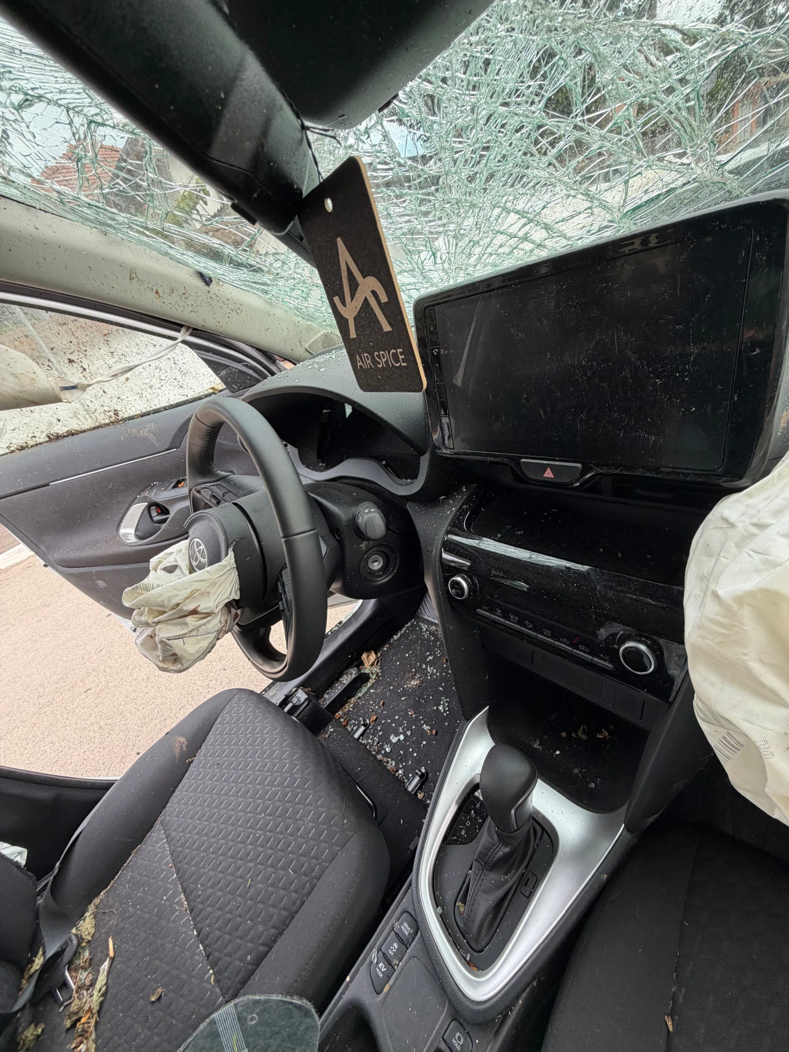 Toyota Yaris Cross | Mobile.bg � ����������� 4