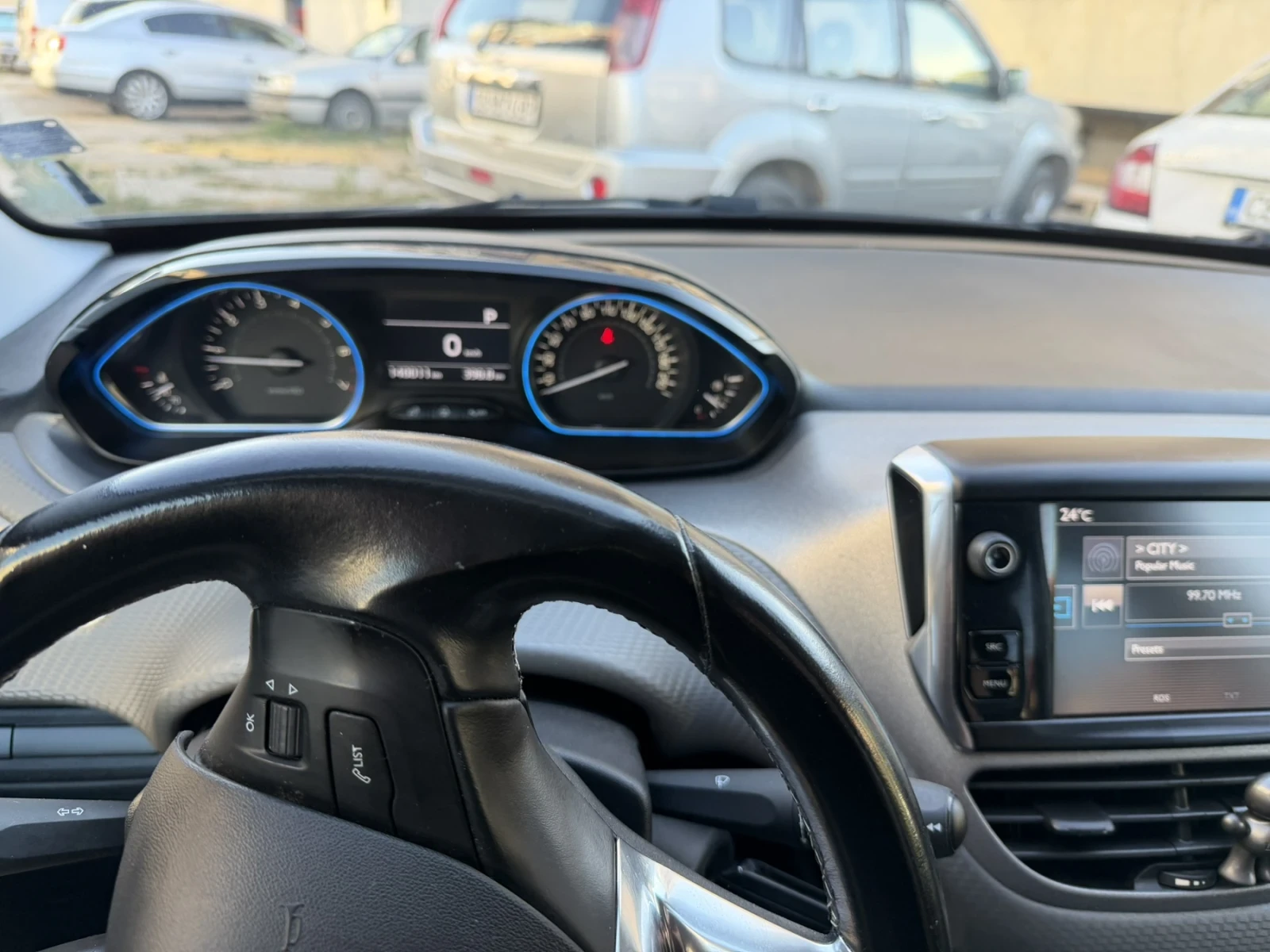 Peugeot 2008, снимка 13 - Автомобили и джипове - 55710892
