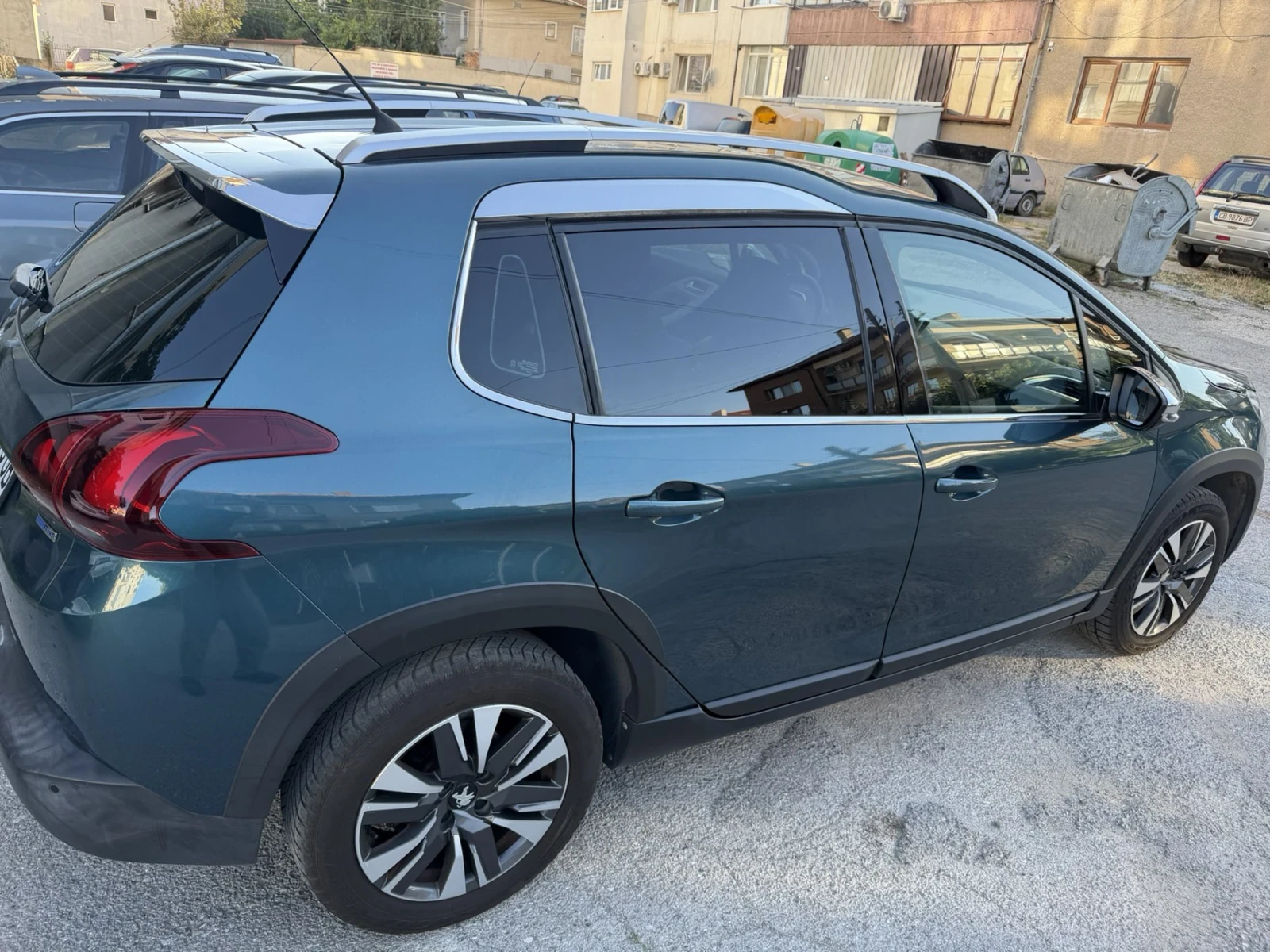 Peugeot 2008, снимка 14 - Автомобили и джипове - 55710892